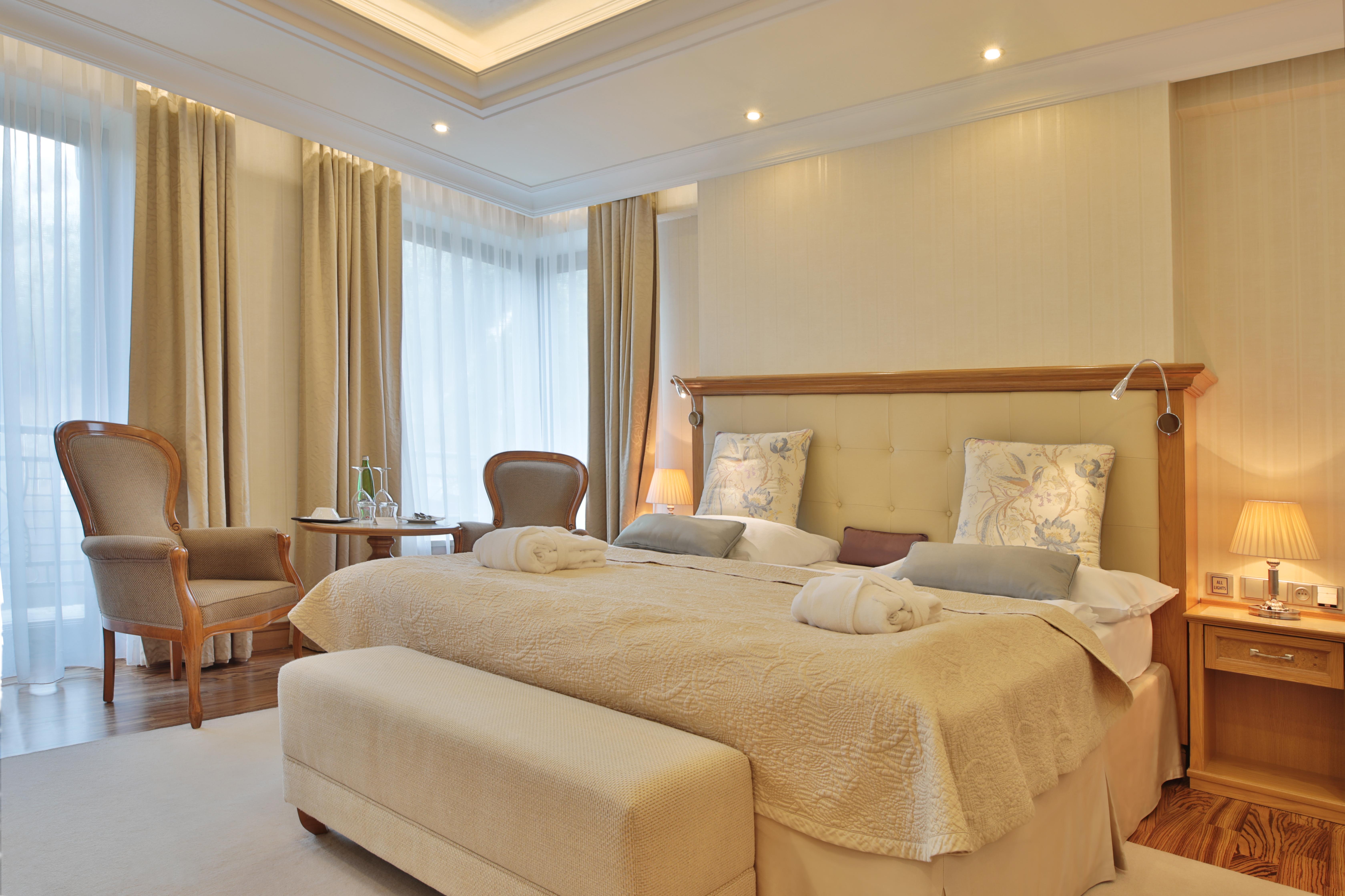 Retro Riverside Wellness Resort Karlovy Vary Bagian luar foto
